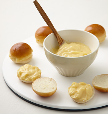 クリームパン オレンジカスタード 写真 クリームパン オレンジカスタード 写真