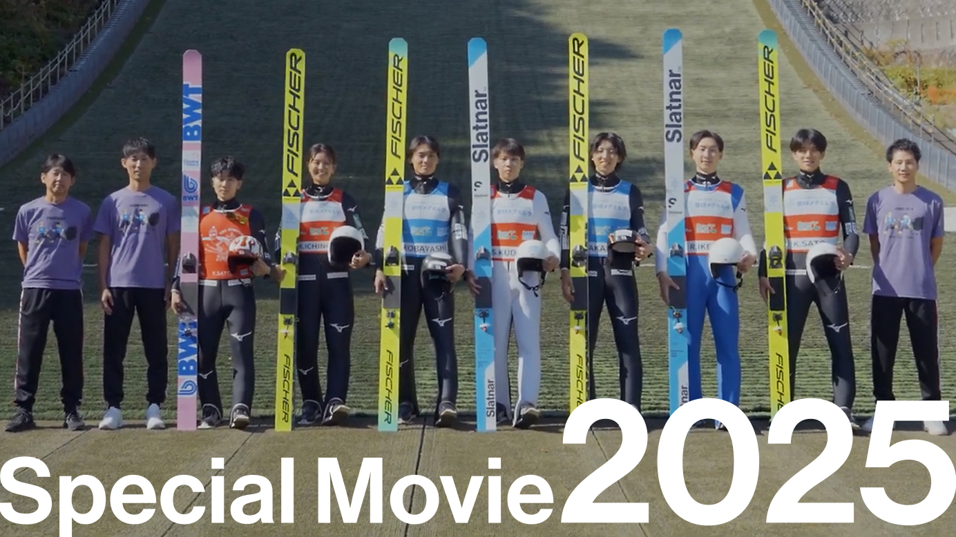 動画再生のモーダルが開きます