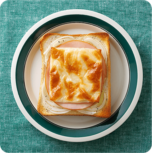 ハム・スライス玉ねぎ 塩こしょうをふって