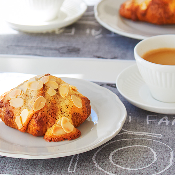 アーモンドトースト