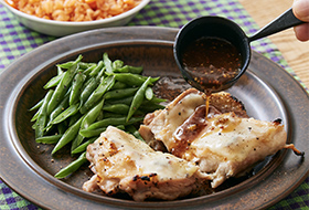 グリルチキン、粒マスタードソース